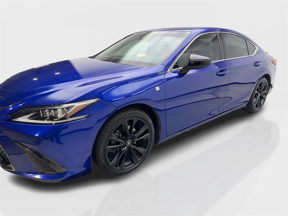 2021 Lexus ES 7th Gen - Image 11 of 12