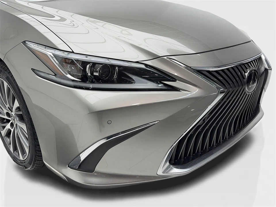 2021 Lexus ES 7th Gen - Image 3 of 12