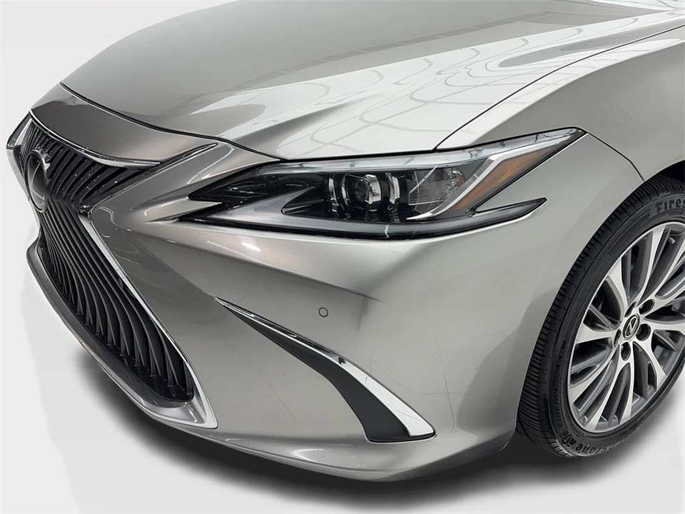 2021 Lexus ES 7th Gen - Image 5 of 12