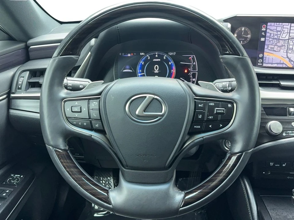 2021 Lexus ES 7th Gen - Image 18 of 21