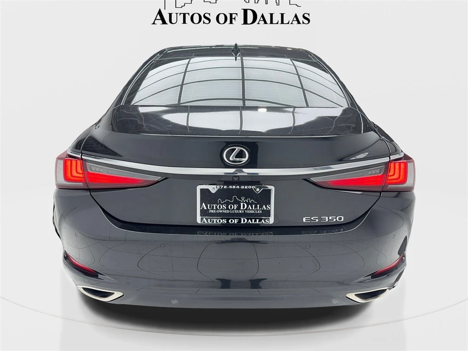 2021 Lexus ES 7th Gen - Image 11 of 12