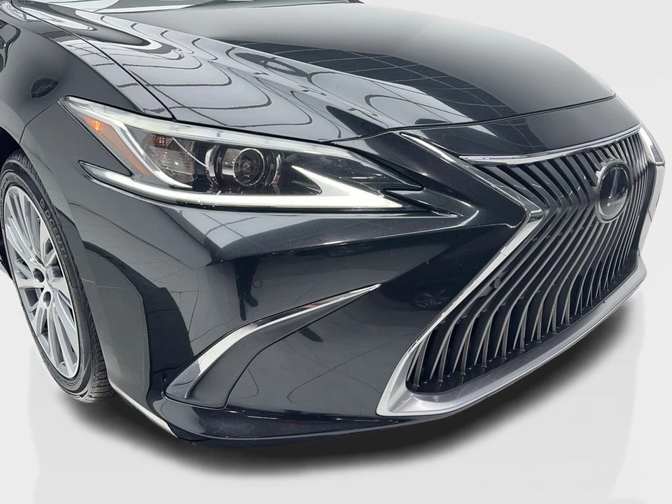 2021 Lexus ES 7th Gen - Image 3 of 12