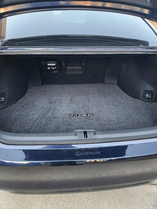 2021 Lexus ES 7th Gen - Image 12 of 25