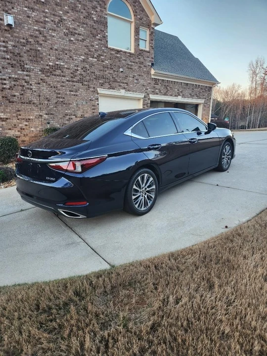 2021 Lexus ES 7th Gen - Image 7 of 25