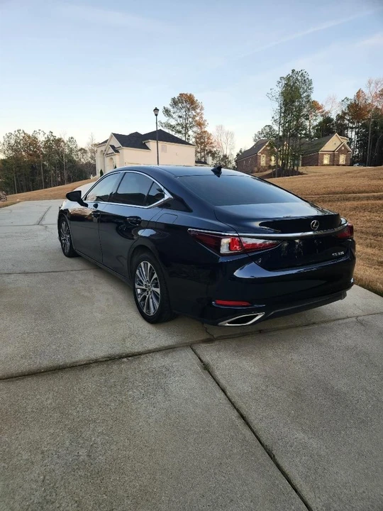 2021 Lexus ES 7th Gen - Image 8 of 25