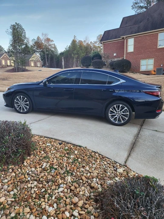 2021 Lexus ES 7th Gen - Image 9 of 25
