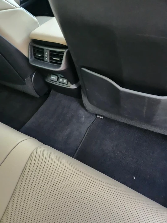 2021 Lexus ES 7th Gen - Image 16 of 25