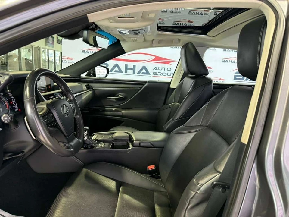 2021 Lexus ES 7th Gen - Image 30 of 31