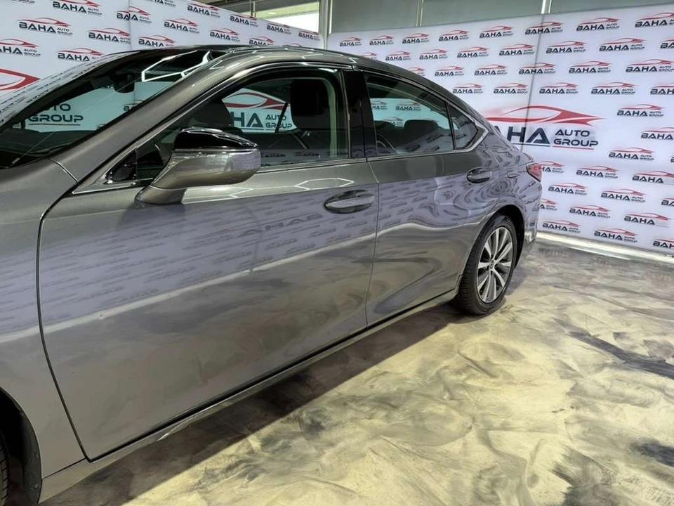 2021 Lexus ES 7th Gen - Image 6 of 31