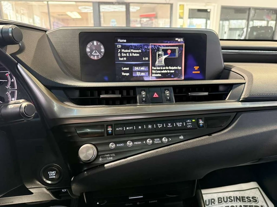 2021 Lexus ES 7th Gen - Image 16 of 31