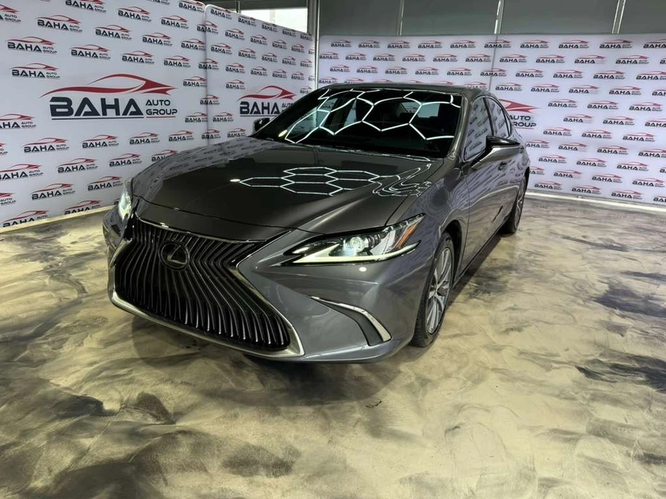 2021 Lexus ES 7th Gen - Image 2 of 31