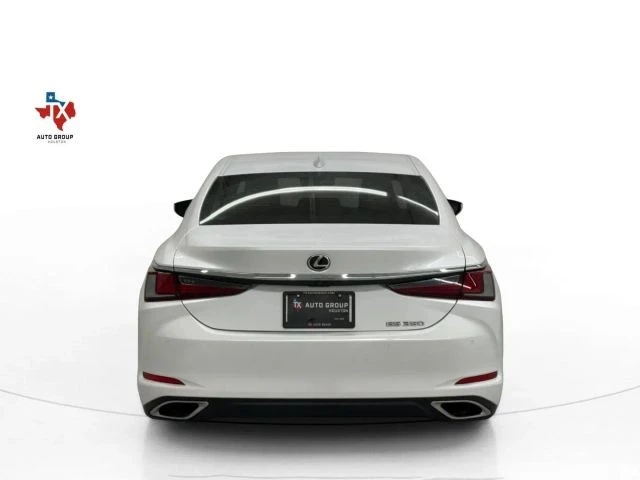 2021 Lexus ES 7th Gen - Image 8 of 12