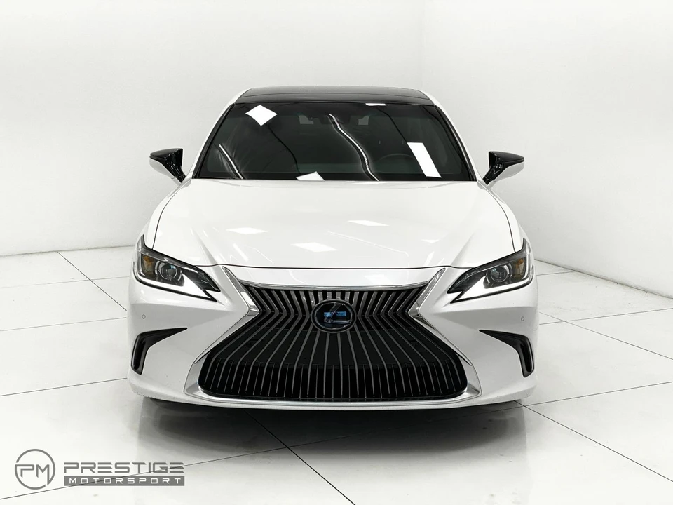 2021 Lexus ES 7th Gen - Image 2 of 21