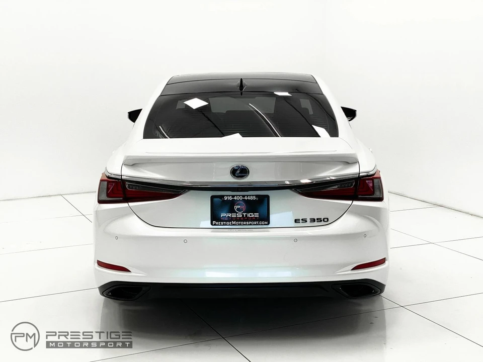 2021 Lexus ES 7th Gen - Image 5 of 21