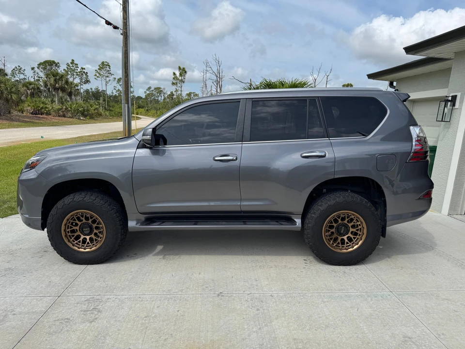2021 Lexus GX 2nd Gen - Image 14 of 31