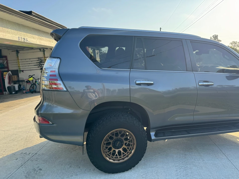 2021 Lexus GX 2nd Gen - Image 25 of 31