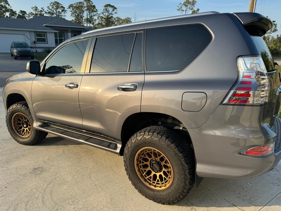 2021 Lexus GX 2nd Gen - Image 15 of 31
