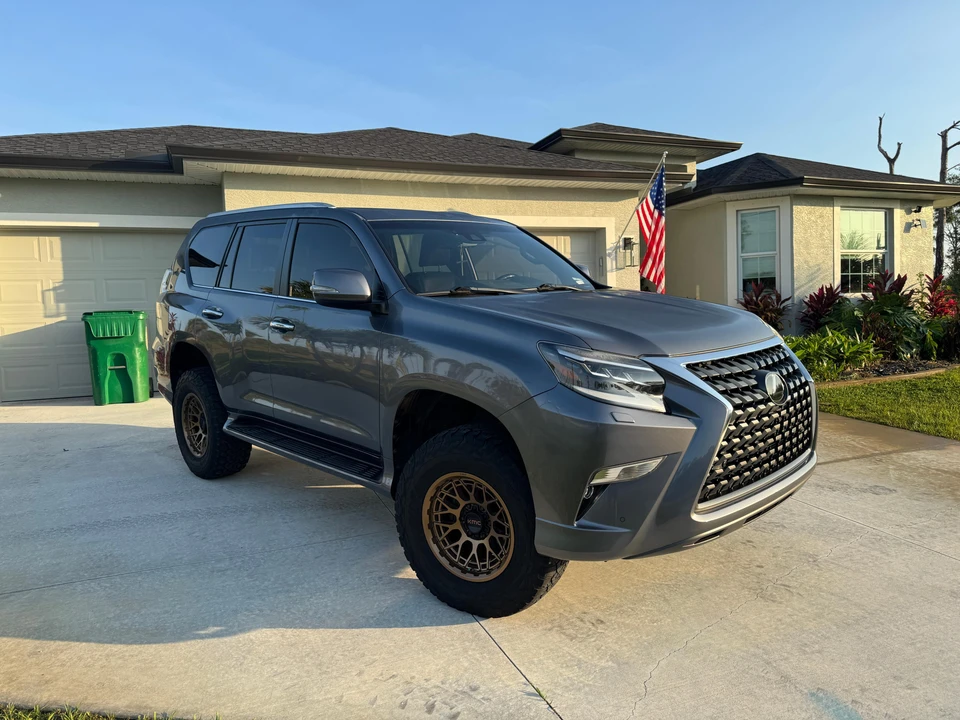 2021 Lexus GX 2nd Gen - Image 17 of 31
