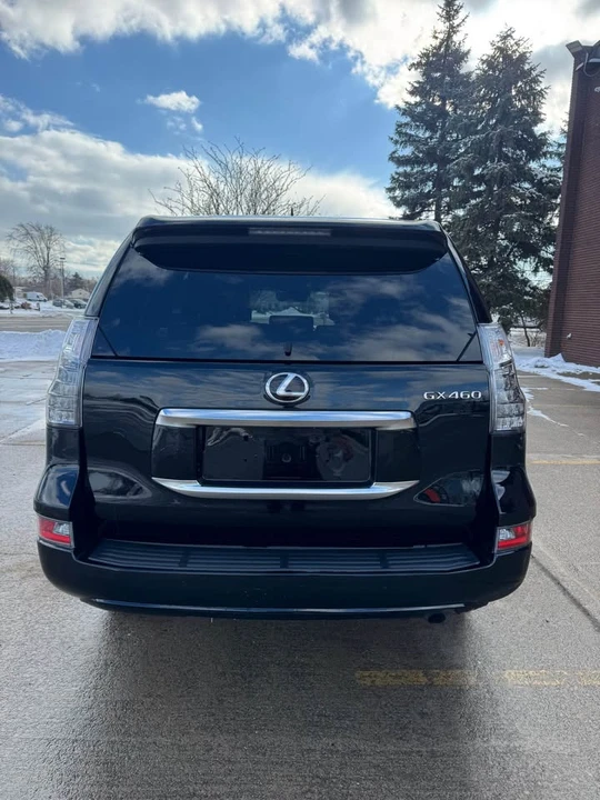 2021 Lexus GX 3rd Gen - Image 8 of 15