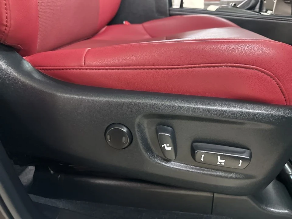 2021 Lexus GX 3rd Gen - Image 19 of 21