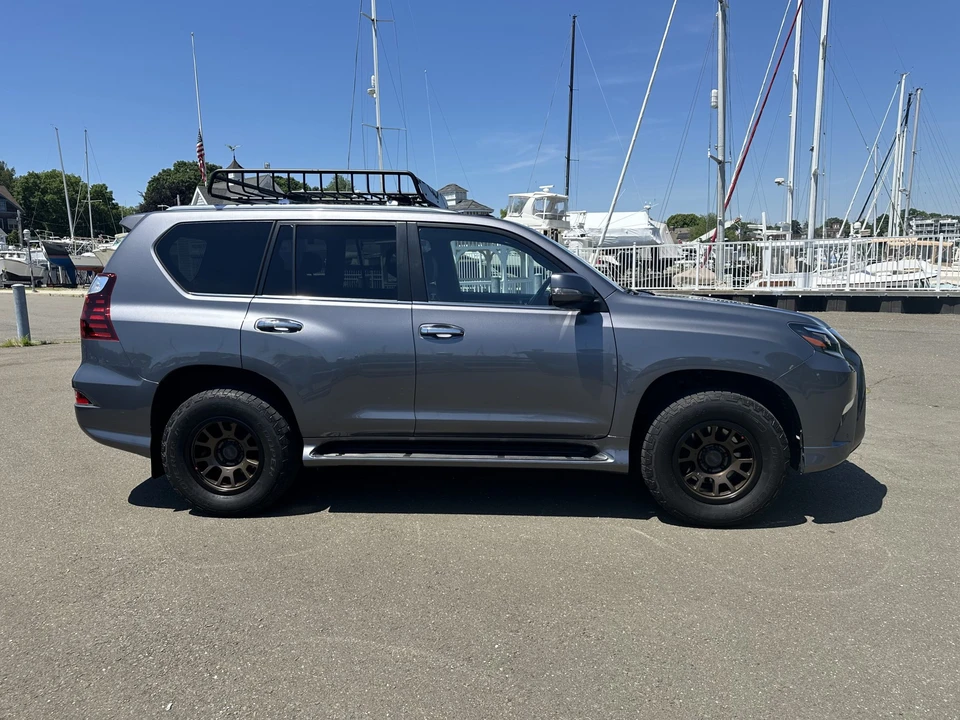 2021 Lexus GX 2nd Gen - Image 28 of 31