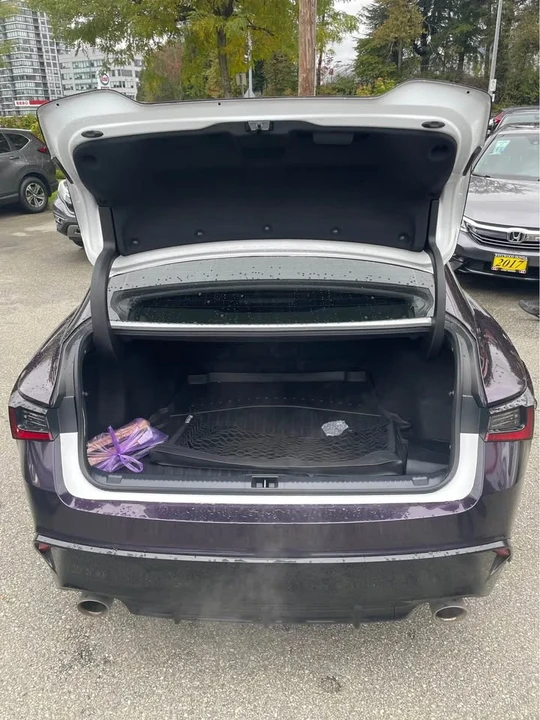 2021 Lexus IS 3rd Gen - Image 4 of 12