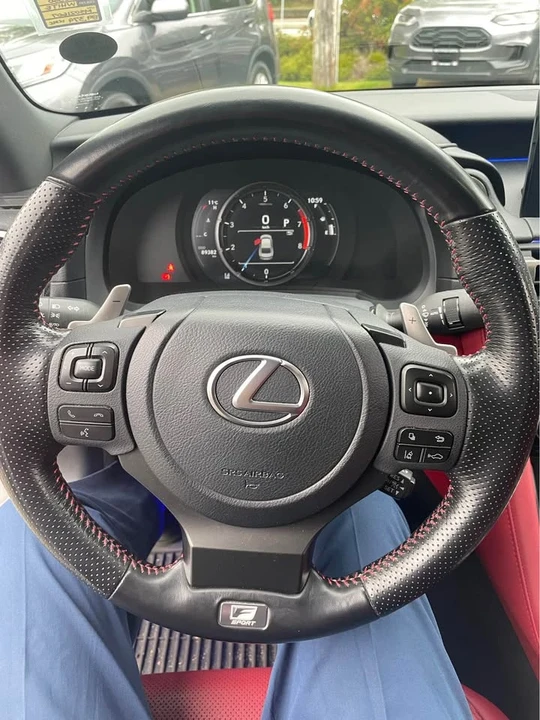 2021 Lexus IS 3rd Gen - Image 11 of 12