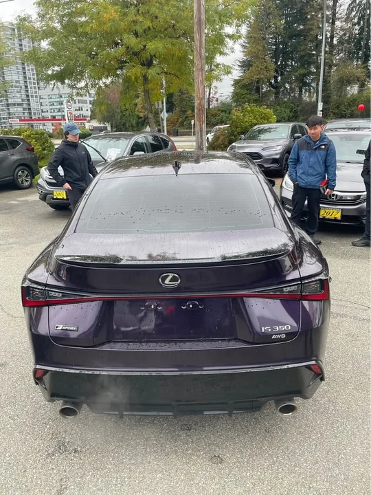 2021 Lexus IS 3rd Gen - Image 5 of 12