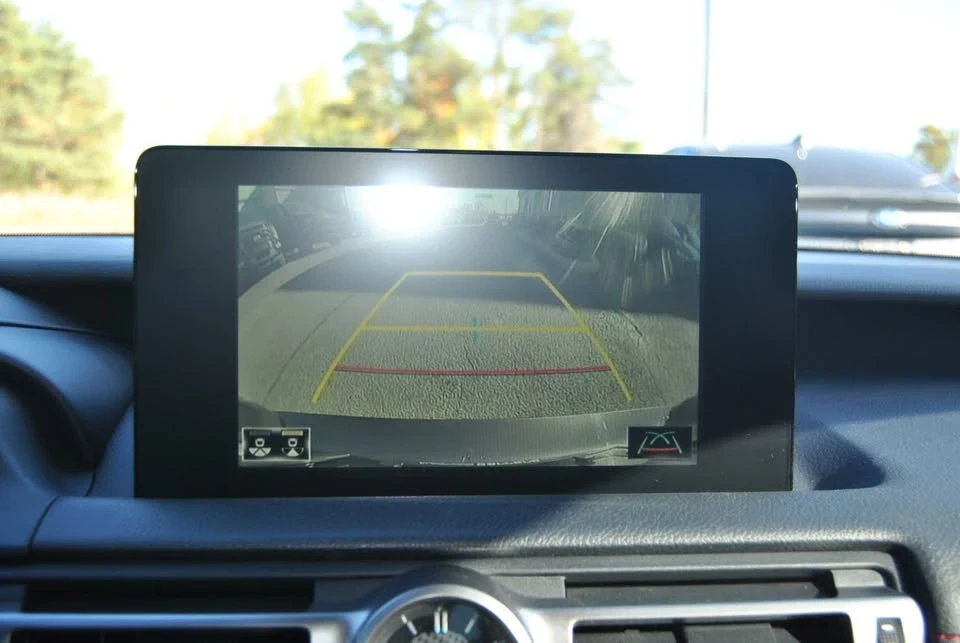 2021 Lexus IS 3rd Gen - Image 15 of 20
