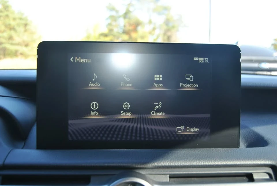 2021 Lexus IS 3rd Gen - Image 16 of 20