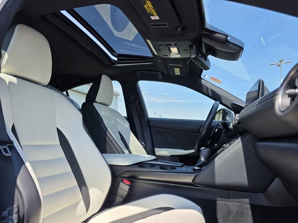 2021 Lexus IS 3rd Gen - Image 2 of 8