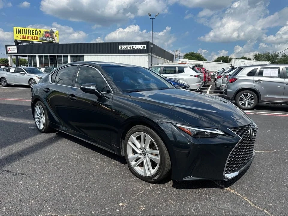 2021 Lexus IS 3rd Gen - Image 2 of 10