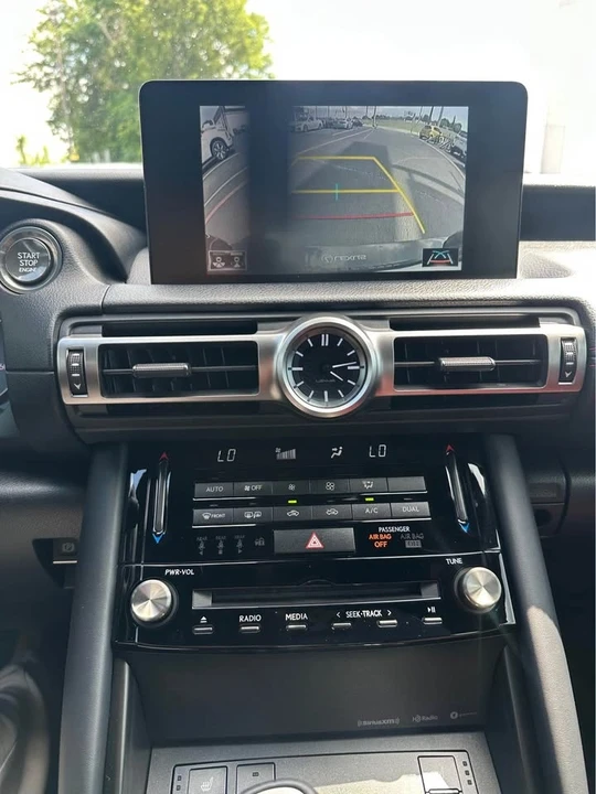 2021 Lexus IS 3rd Gen - Image 8 of 10