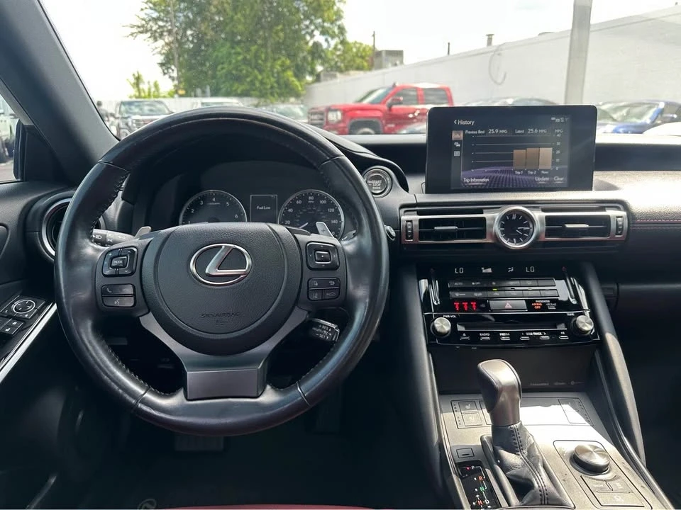 2021 Lexus IS 3rd Gen - Image 7 of 10
