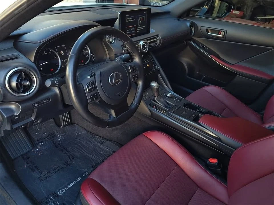 2021 Lexus IS 3rd Gen - Image 4 of 14