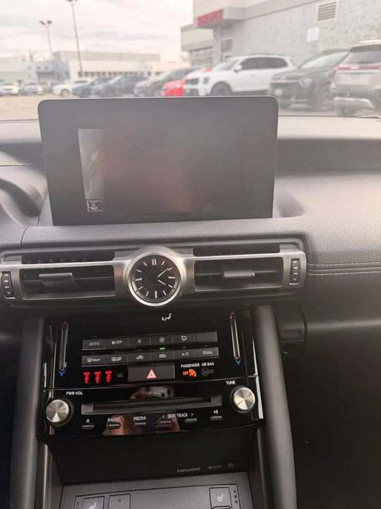2021 Lexus IS 3rd Gen - Image 14 of 17