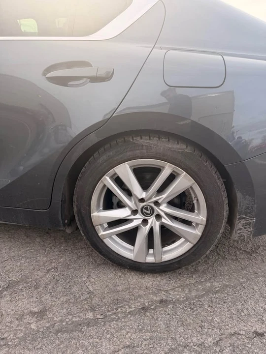 2021 Lexus IS 3rd Gen - Image 5 of 17