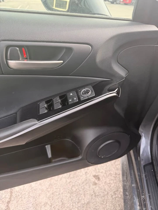 2021 Lexus IS 3rd Gen - Image 8 of 17