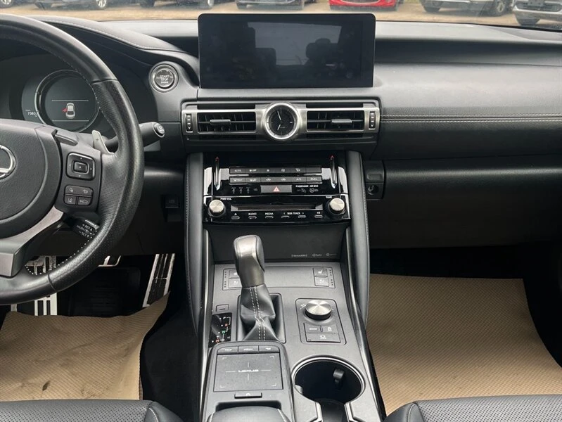 2021 Lexus IS 3rd Gen - Image 9 of 15