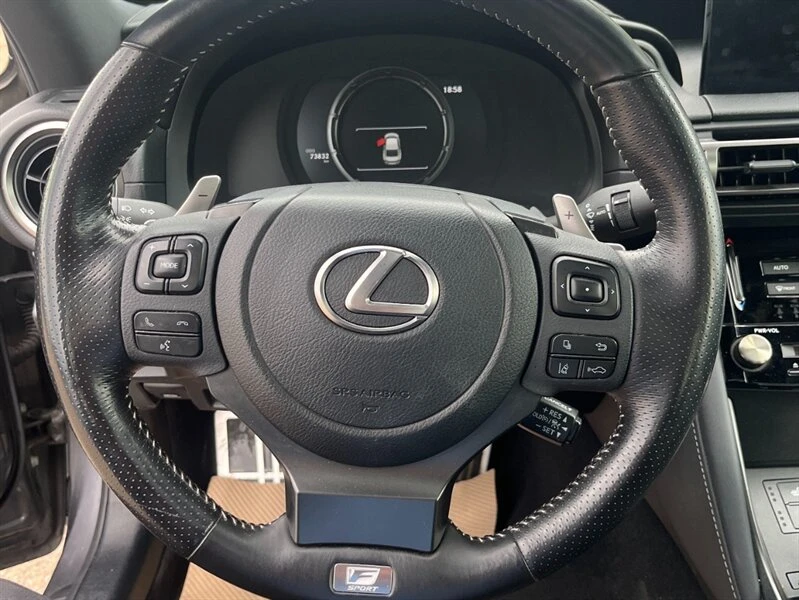 2021 Lexus IS 3rd Gen - Image 11 of 15
