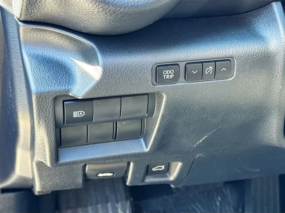 2021 Lexus IS 3rd Gen - Image 10 of 20