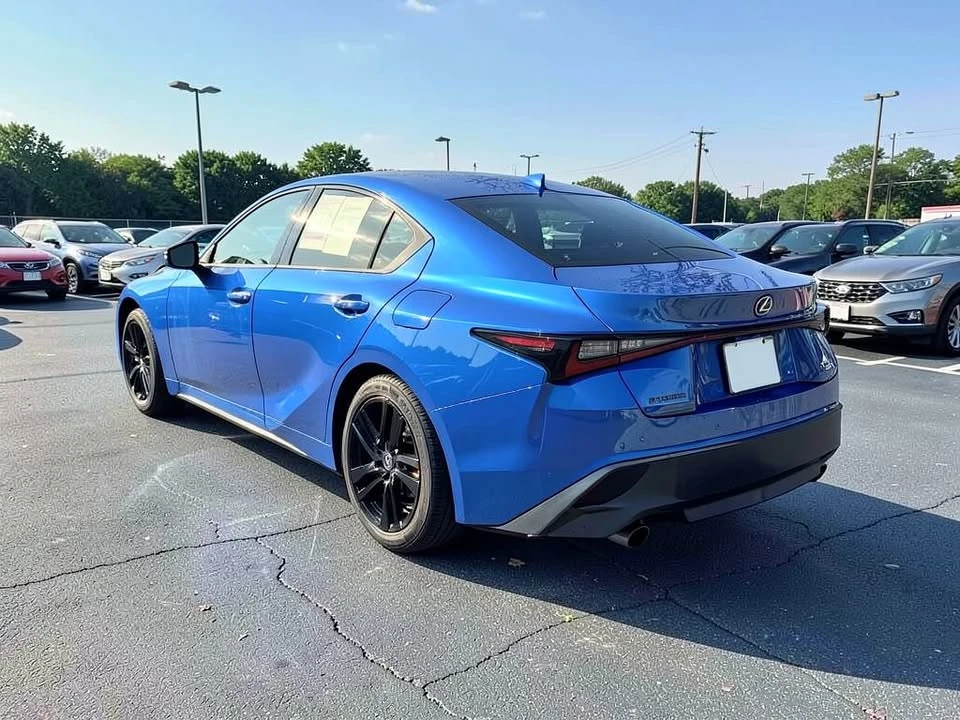 2021 Lexus IS 3rd Gen - Image 5 of 20
