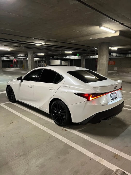 2021 Lexus IS 3rd Gen - Image 10 of 19