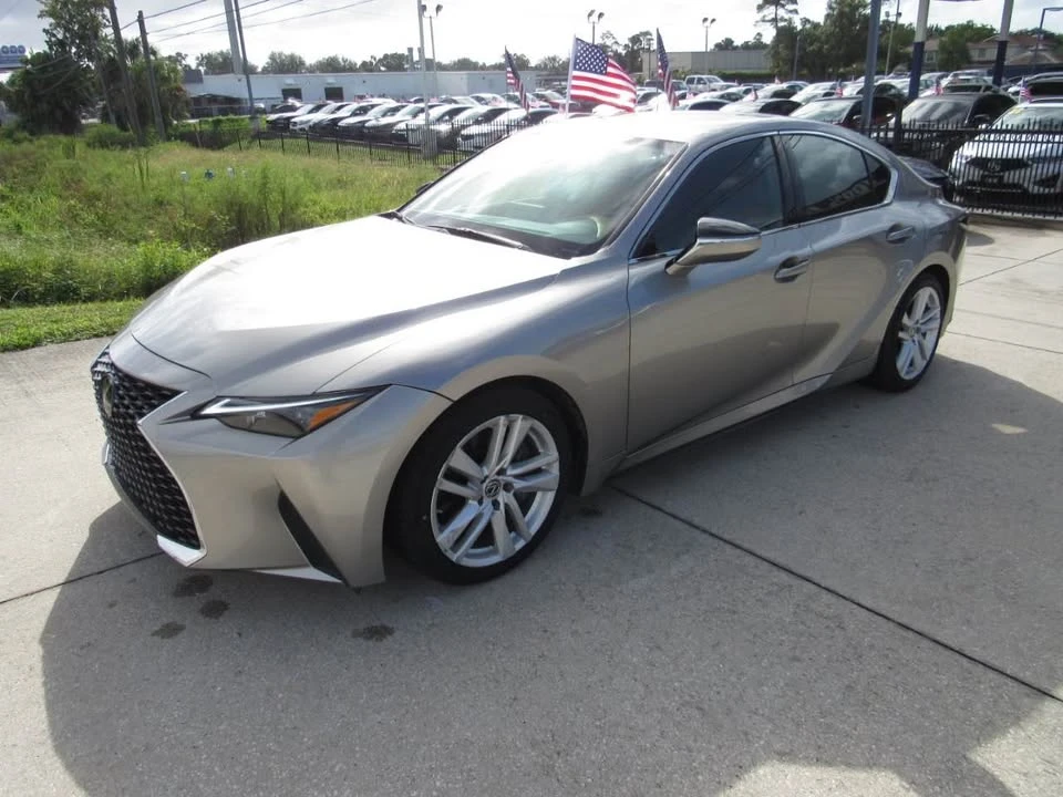 2021 Lexus IS 3rd Gen - Image 8 of 17