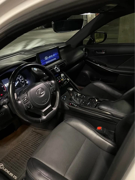 2021 Lexus IS 3rd Gen - Image 13 of 19
