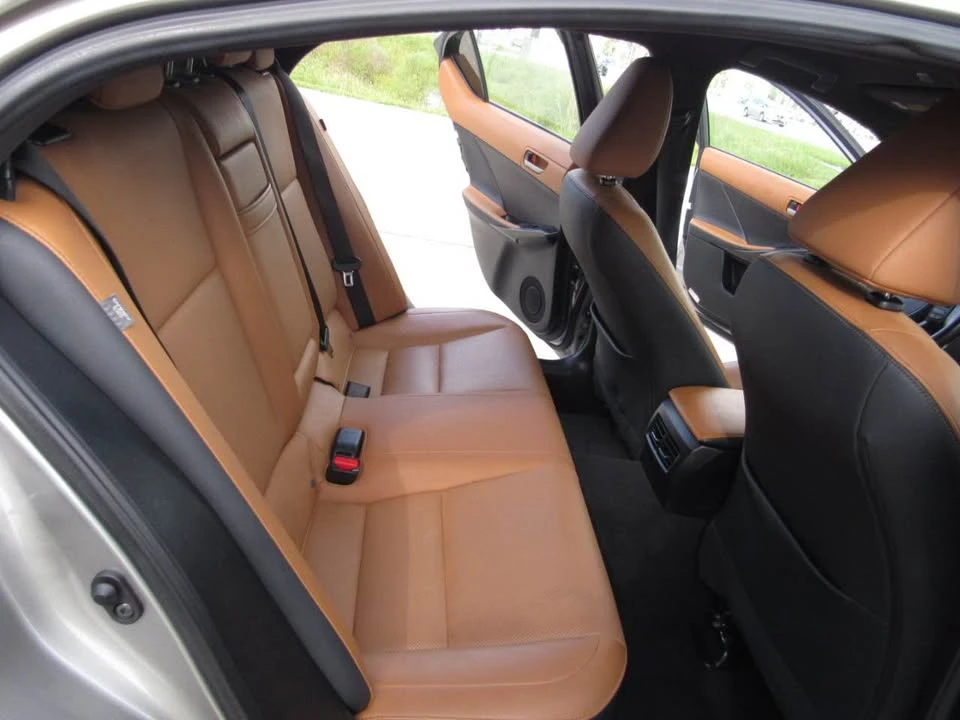 2021 Lexus IS 3rd Gen - Image 14 of 17