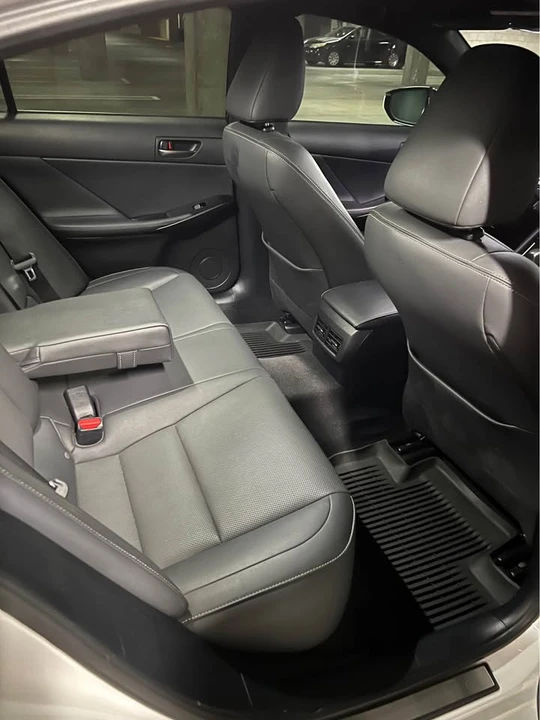 2021 Lexus IS 3rd Gen - Image 14 of 19