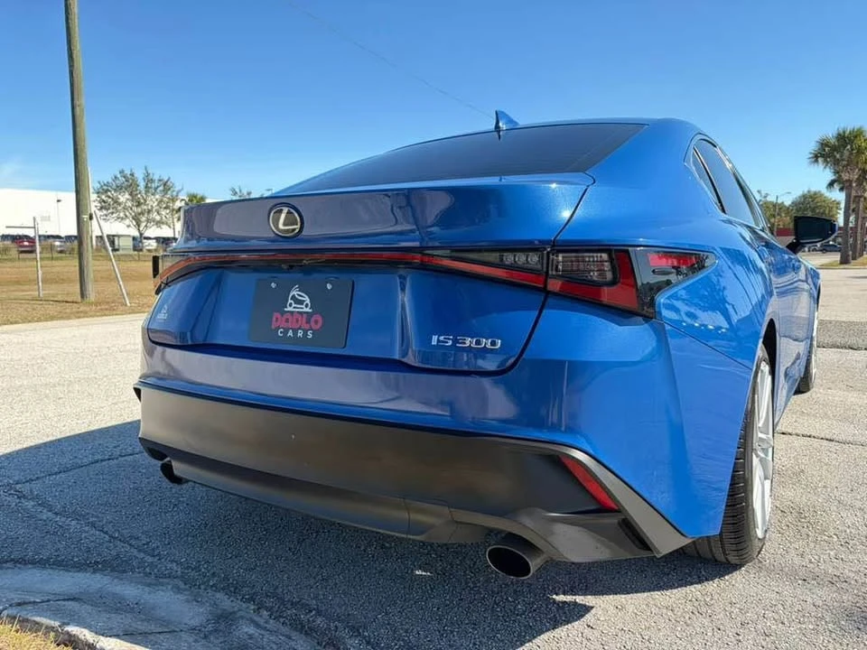 2021 Lexus IS 3rd Gen - Image 6 of 18