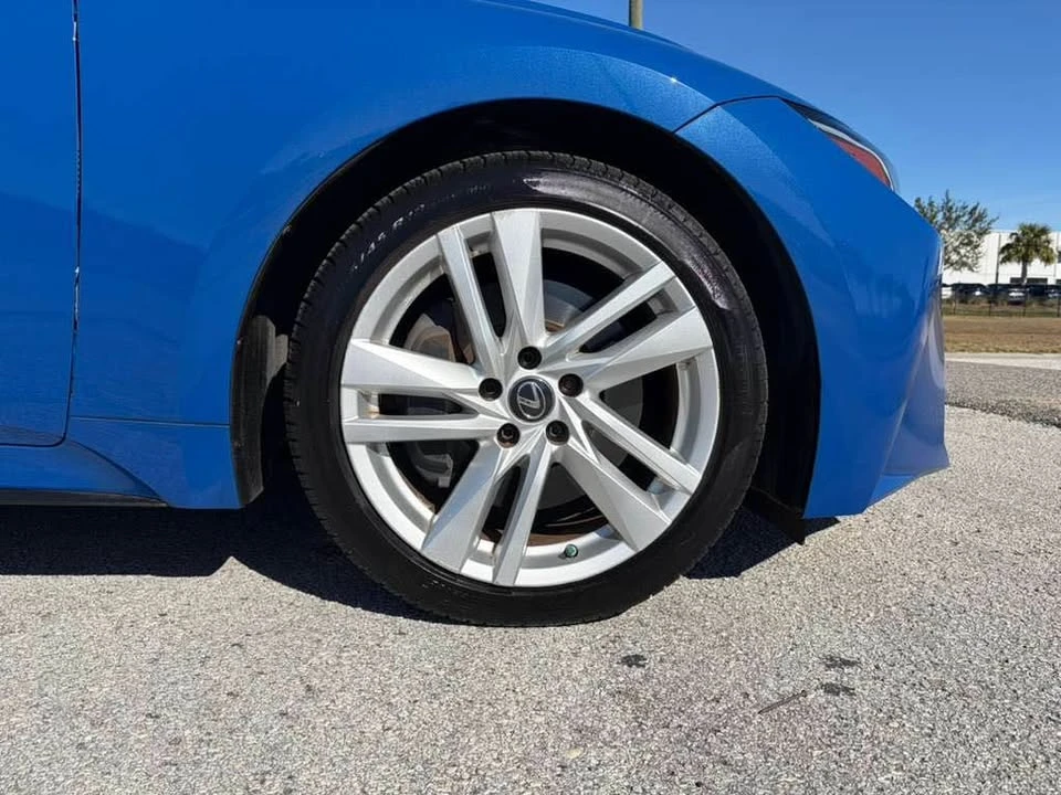 2021 Lexus IS 3rd Gen - Image 7 of 18
