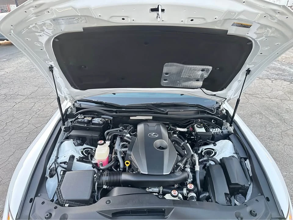 2021 Lexus IS 3rd Gen - Image 15 of 16